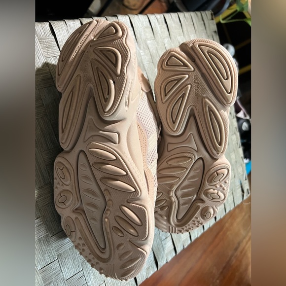 Adidas OZWEEGO 'ASH PEARL’ - Picture 5 of 7